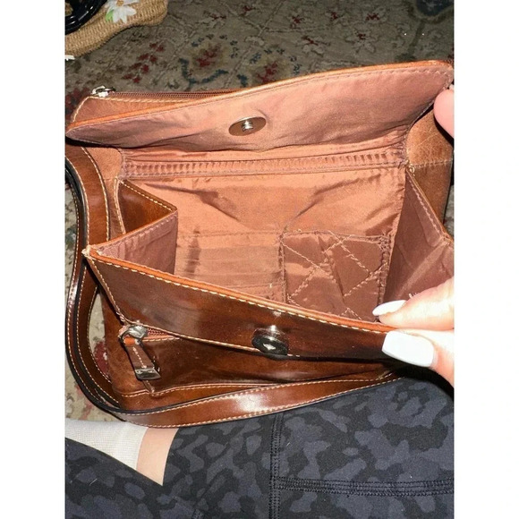 Giani Bernini Women's Brown Cognac Genuine Leather Shoulder Bag - Picture 6 of 10